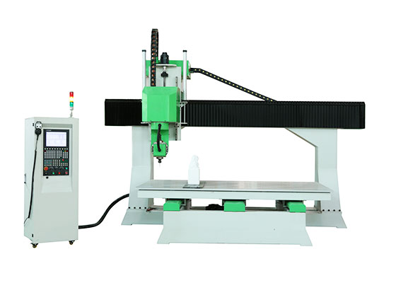 五軸聯(lián)動(dòng)機(jī)